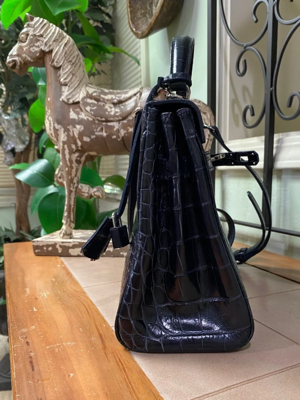 Top handle leather bag